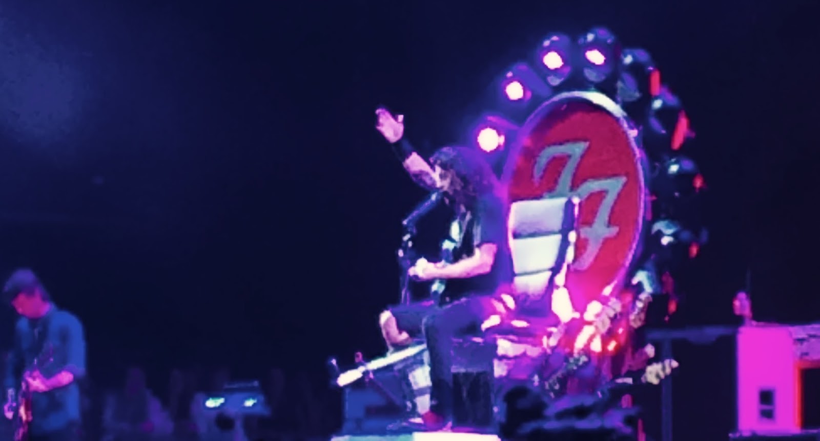 Foo Fighters - Dave Grohl Fan Experiences