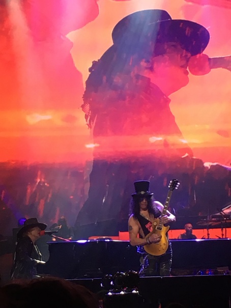 Guns n' Roses in Concert in Cleveland